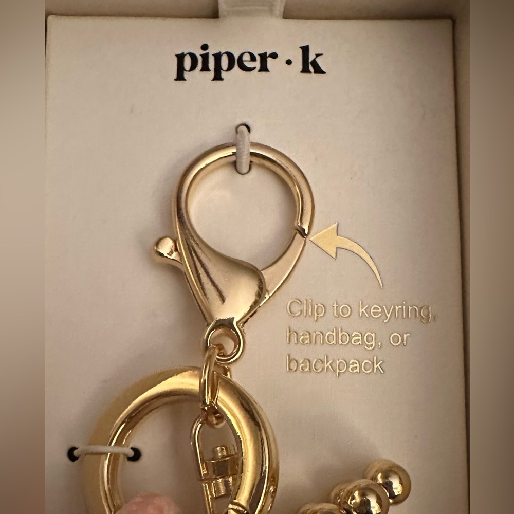 EARLY BLK FRIDAY SALE PRICE‼️🎁
Bag Charm/Key Ring - Picture 4 of 4
